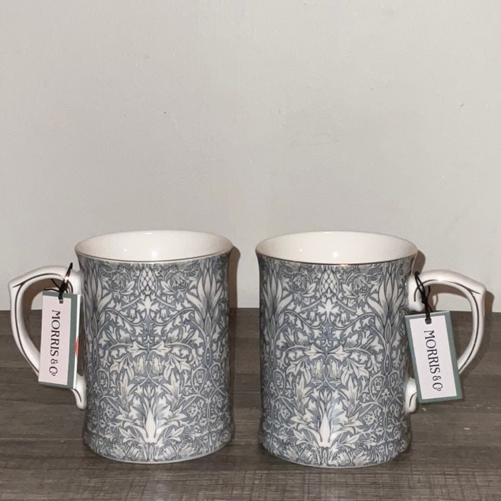 Morris & Co Porcelain Fine China  Snakehead print Two 18oz. Coffee Mug Set NWT